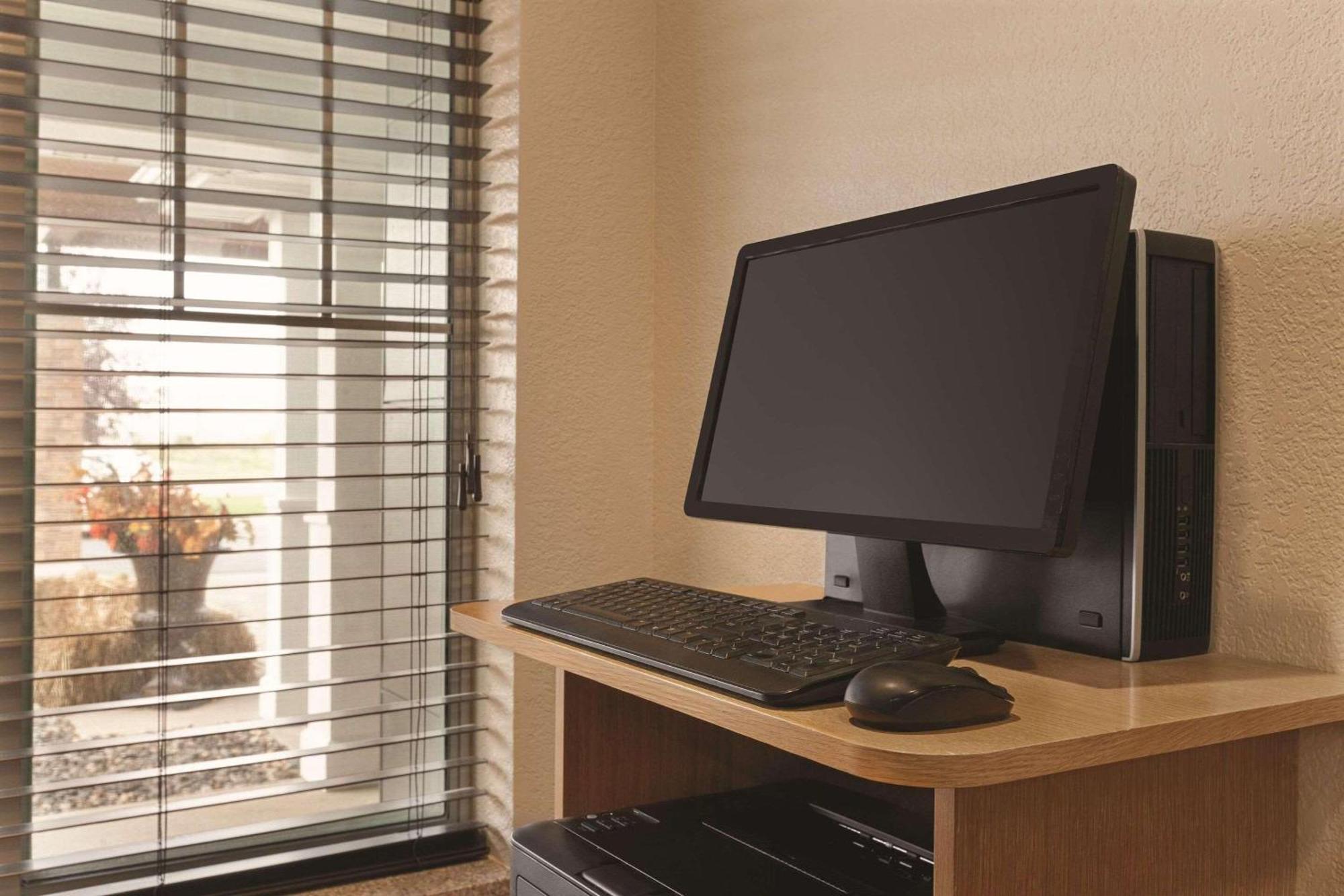 Country Inn & Suites By Radisson, Willmar, Mn Luaran gambar